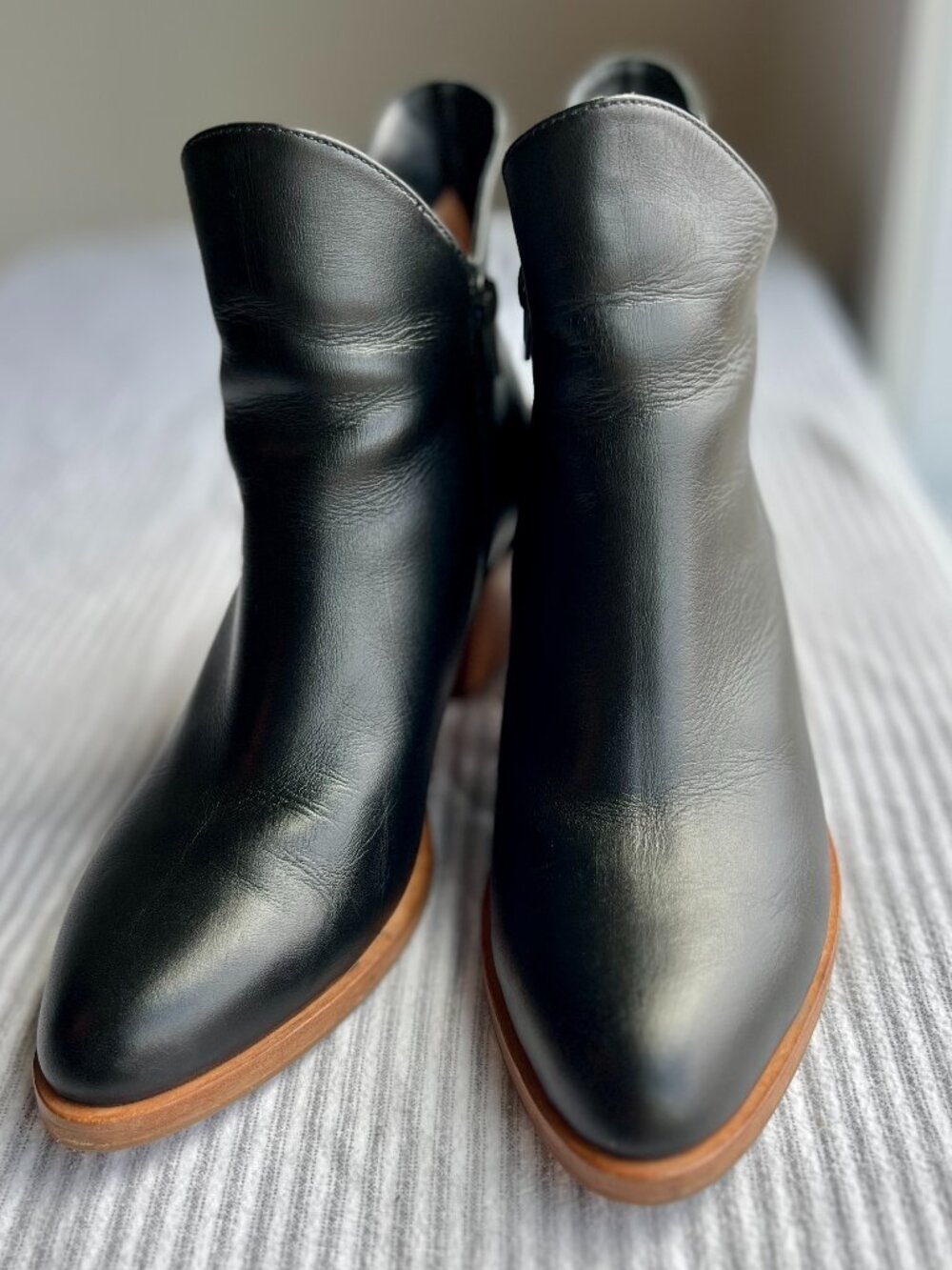 Poppy Barley Two Point Five ankle boots size 9